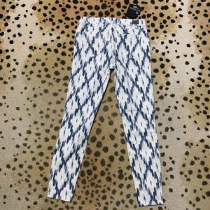 Paige Verdugo Ultra Skinny Jeans, size 31, Blue/White